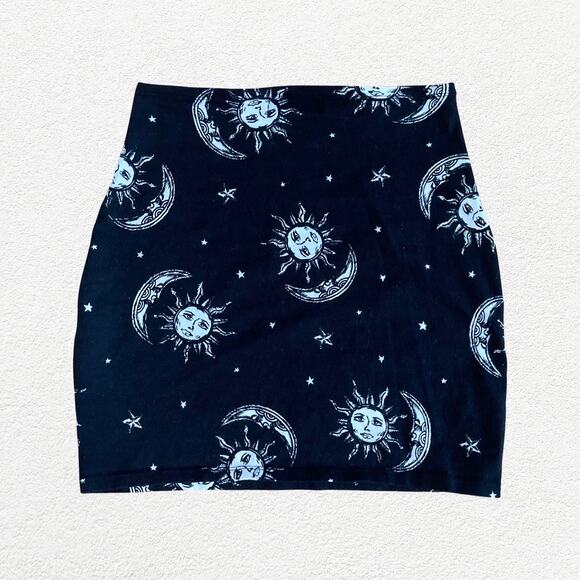 Black celestial mini bodycon skirt whimsigoth boho indie hippie sun moon stars - Picture 2 of 4